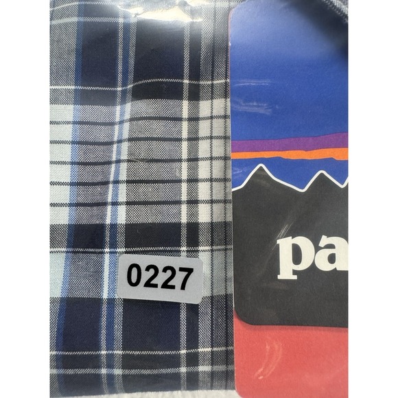 Patagonia Organic Cotton Plaid Shirt Men XL Slim Fit Blue NWT - Picture 6 of 6